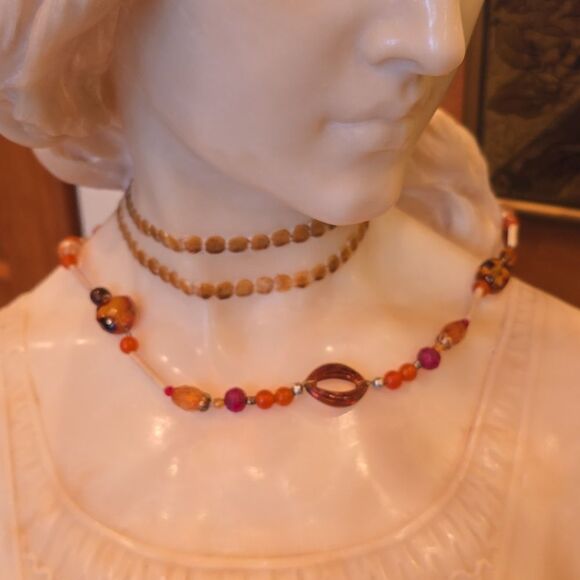 Beaded Necklace and Earrings, Perfect for Fall or Summer/ Resort Wear! NWOT! - Picture 4 of 8